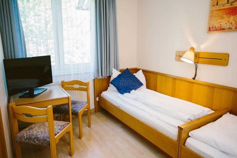 Ferienhotel Woerthersee Portschach am Worthersee Bagian luar foto