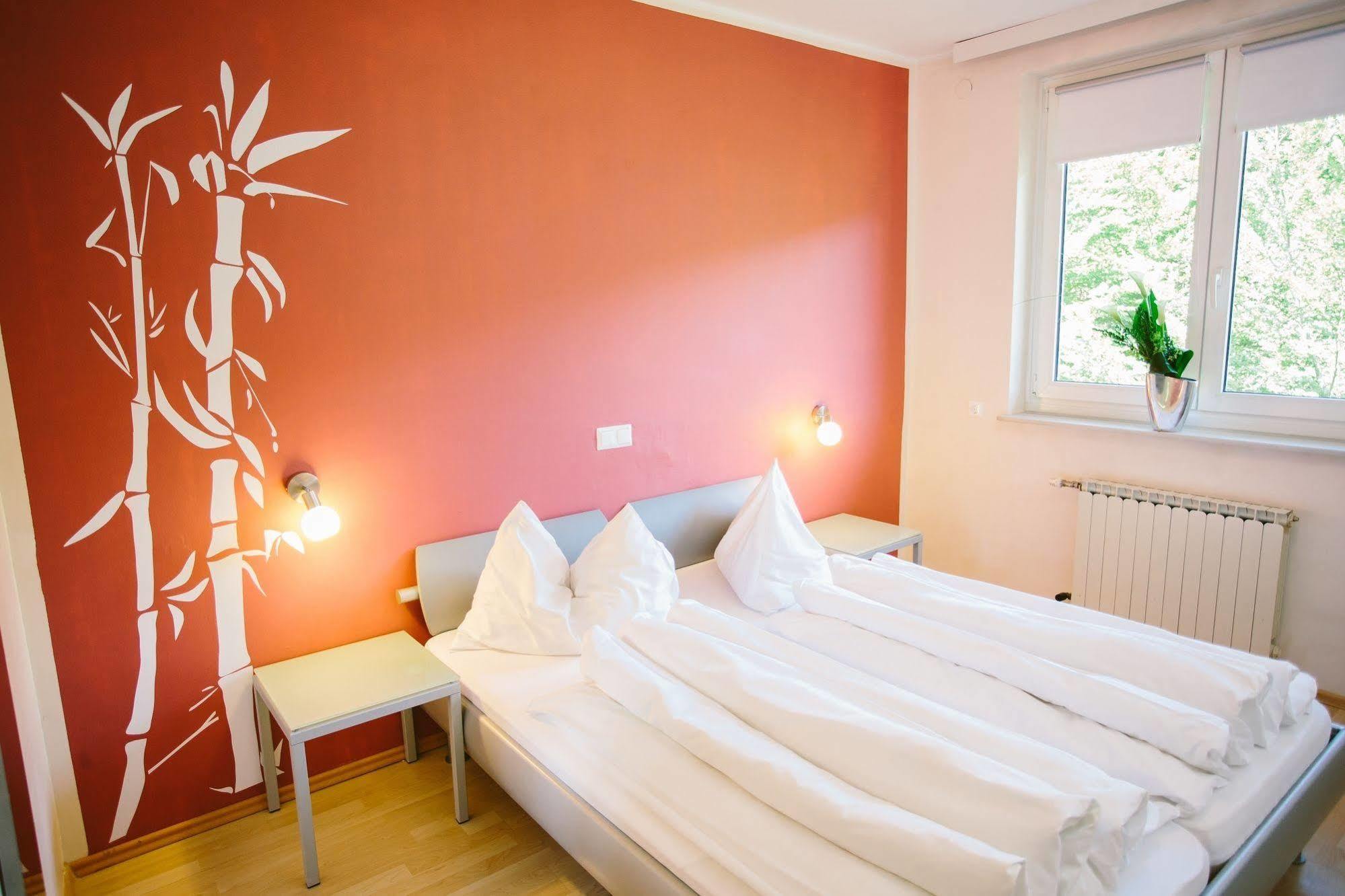 Ferienhotel Woerthersee Portschach am Worthersee Bagian luar foto